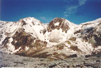2001 Schnee und regen tretten in den ausstand