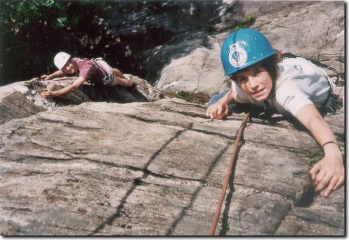 2001 4a bis 4c.... Simon und Tania